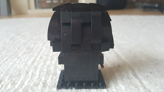 The back of Snape represented in the Lego Brickheadz style