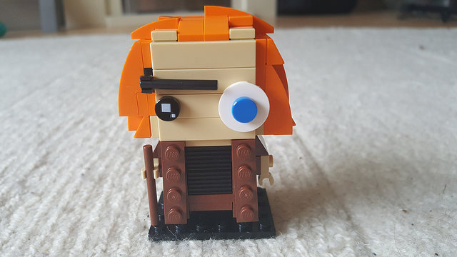 The back of Mad Eye Moody represented in the Lego Brickheadz style